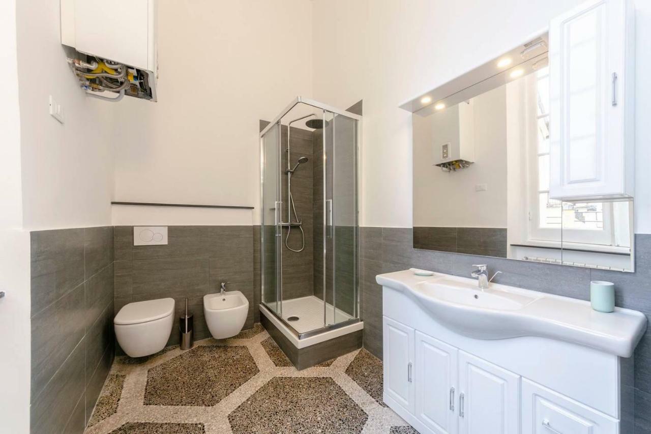 Joivy Elegant Flat For 7, In The Heart Of Genoa Apartment Ngoại thất bức ảnh